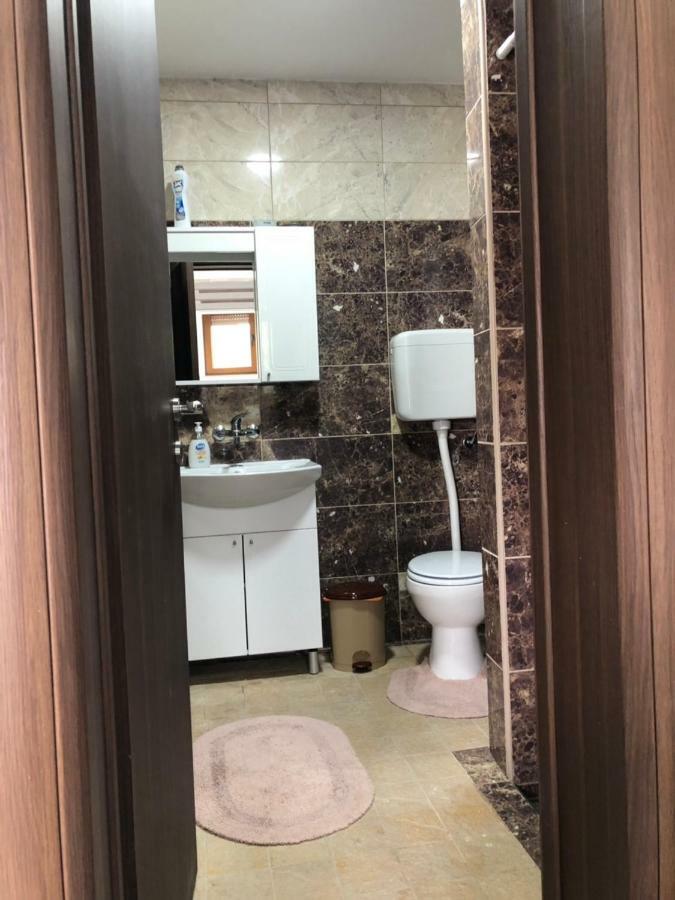 Studio Apartment In Old Town- With Parking موستار المظهر الخارجي الصورة